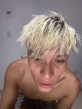 Snapshot of MaxyRyan chatting on March 14, 2026, 5:57 am MaxyRyan online show from March 14, 2026, 5:57 am