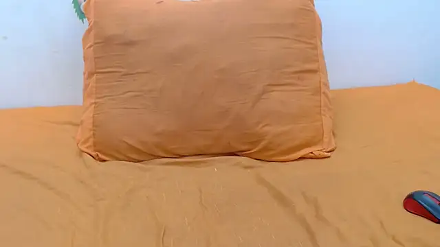 ExoticLenny32 online show from March 12, 2026, 12:49 am