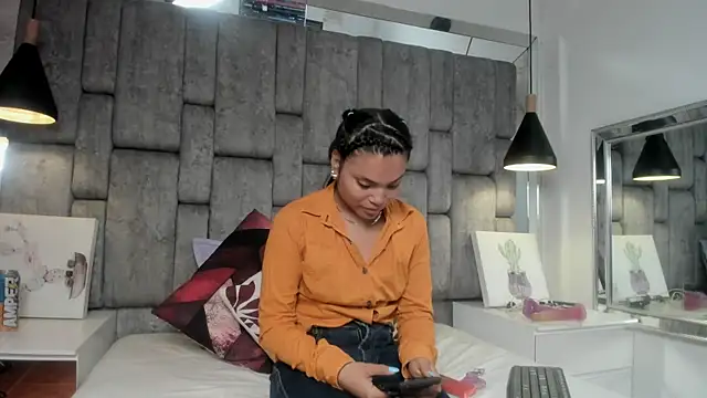 Maggyx online show from July 25, 2026, 1:50 pm