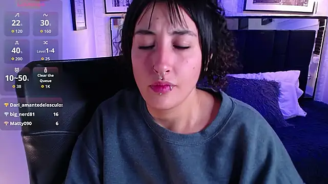 ladyraing online show from February 28, 2026, 9:42 am