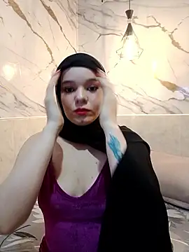 Snapshot of _Nadiiaa chatting on February 4, 2026, 1:28 pm Nadiiaa online show from February 4, 2026, 1:28 pm