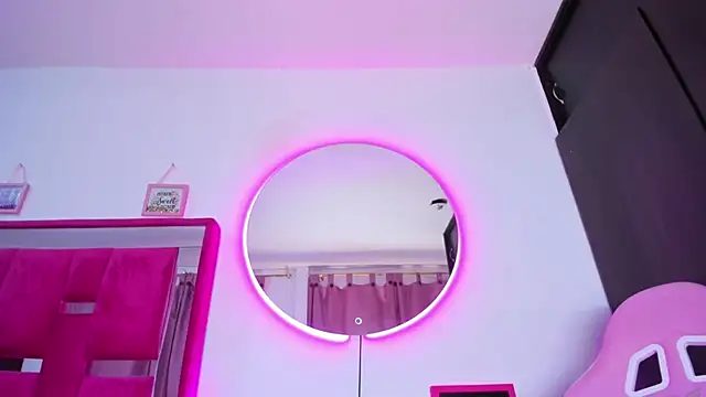 isabellalovestory online show from July 2, 2026, 6:47 pm