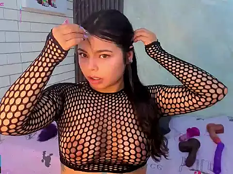baby sweet2010 online show from June 9, 2026, 3:07 am