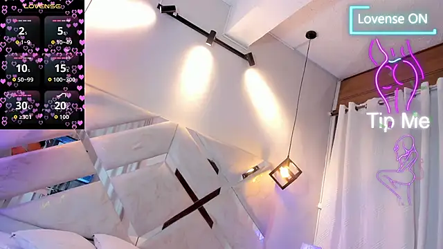 Snapshot of Wildkiitty chatting on March 17, 2026, 9:40 pm Wildkiitty online show from March 17, 2026, 9:40 pm