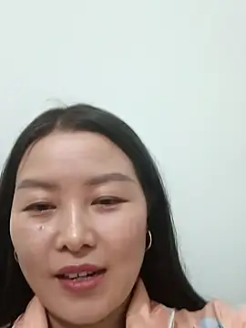 Snapshot of Jennie_dogy chatting on February 8, 2026, 3:32 pm Jennie dogy online show from February 8, 2026, 3:32 pm