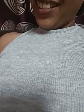 komalsharma99 online show from June 7, 2026, 8:14 pm