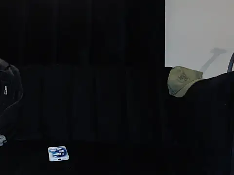 Sexy-babe440 online show from February 20, 2026, 8:33 pm