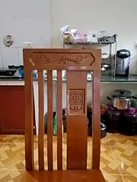 LiilyZi online show from April 8, 2026, 2:13 am