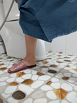 LiilyZi online show from March 28, 2026, 10:55 pm