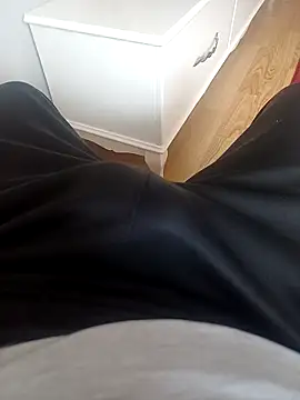 Snapshot of Serdar4535 chatting on April 9, 2026, 7:36 am Serdar4535 online show from April 9, 2026, 7:36 am