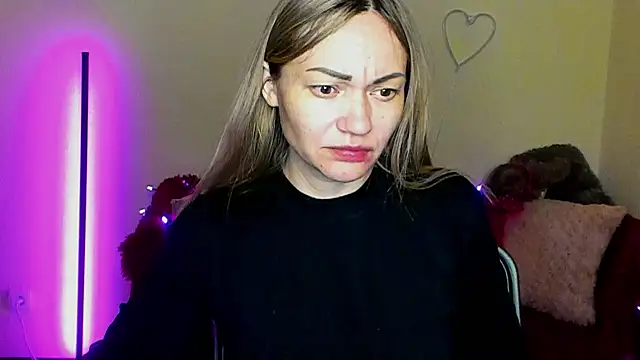 Snapshot of BlondMikey22 chatting on April 23, 2026, 5:25 pm BlondMikey22 online show from April 23, 2026, 5:25 pm