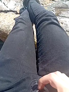 LASCHIAVA6TV72 online show from April 9, 2026, 2:12 pm