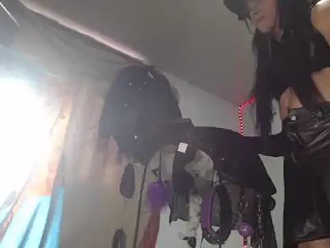 Snapshot of sofia69xxx chatting on February 24, 2026, 11:44 am sofia69xxx online show from February 24, 2026, 11:44 am