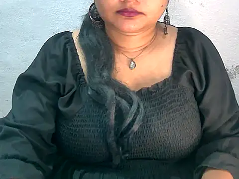 Saniya K2 online show from July 28, 2026, 7:39 pm