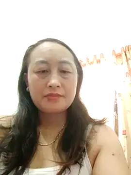 Snapshot of Jolie_sexy chatting on April 1, 2026, 6:04 am Jolie sexy online show from April 1, 2026, 6:04 am