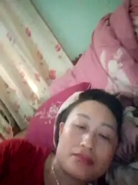 Snapshot of Jolie_sexy chatting on April 9, 2026, 6:19 am Jolie sexy online show from April 9, 2026, 6:19 am