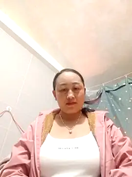 Snapshot of Jolie_sexy chatting on March 5, 2026, 5:37 am Jolie sexy online show from March 5, 2026, 5:37 am