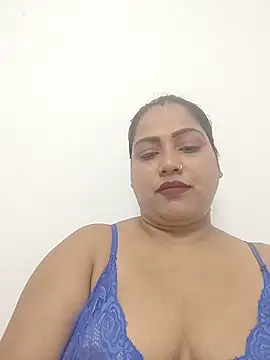 Indian AngelPriyanka123 online show from May 25, 2026, 7:45 pm