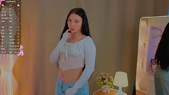 Snapshot of RoxannRunk chatting on February 25, 2026, 10:04 am RoxannRunk online show from February 25, 2026, 10:04 am