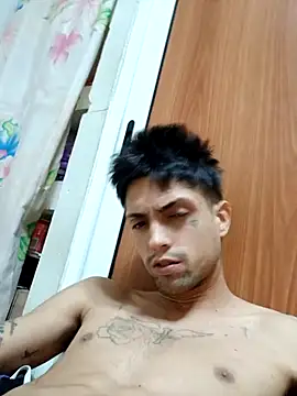 Snapshot of CubanoxxxSex chatting on February 7, 2026, 9:17 am CubanoxxxSex online show from February 7, 2026, 9:17 am