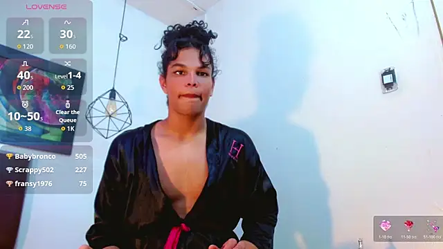 Snapshot of Zonce_shimer chatting on February 28, 2026, 5:29 am Zonce shimer online show from February 28, 2026, 5:29 am