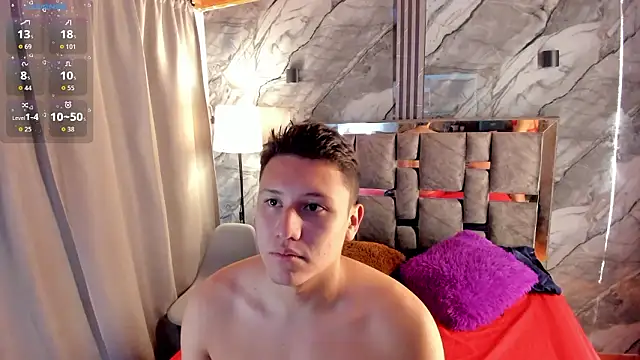 Snapshot of Manson_and_Zoe chatting on March 18, 2026, 11:24 am Manson and Zoe online show from March 18, 2026, 11:24 am