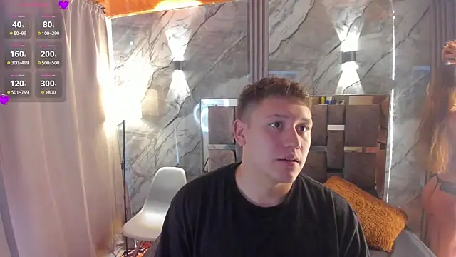 Snapshot of Manson_and_Zoe chatting on April 9, 2026, 11:38 am Manson and Zoe online show from April 9, 2026, 11:38 am