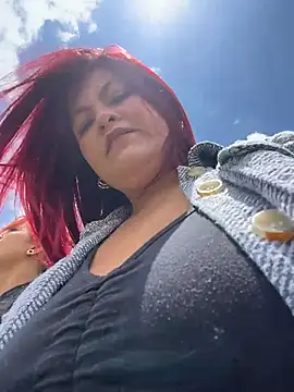 Lia-Moon77 online show from April 12, 2026, 4:43 pm