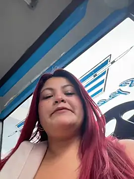 Lia-Moon77 online show from April 17, 2026, 7:38 pm