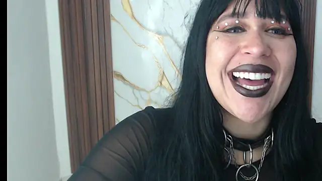 Snapshot of valen_ros chatting on May 20, 2026, 5:59 am valen ros online show from May 20, 2026, 5:59 am