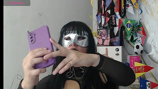 Snapshot of valen_ros chatting on June 14, 2026, 2:51 pm valen ros online show from June 14, 2026, 2:51 pm