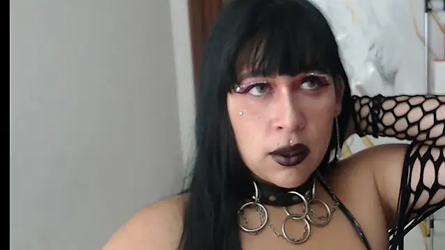 Snapshot of valen_ros chatting on May 5, 2026, 8:06 am valen ros online show from May 5, 2026, 8:06 am