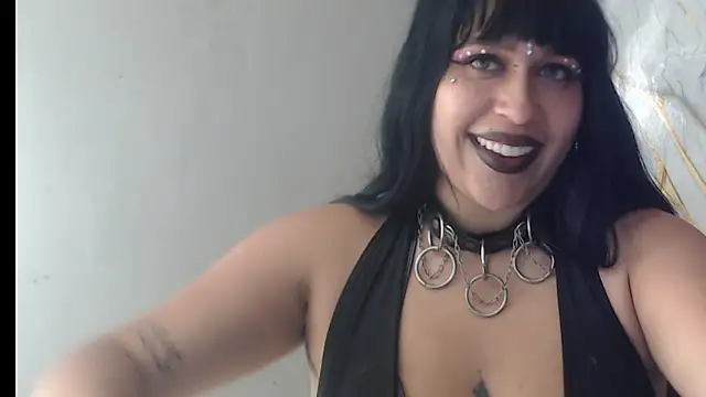 Snapshot of valen_ros chatting on June 3, 2026, 2:33 pm valen ros online show from June 3, 2026, 2:33 pm