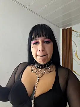 Snapshot of valen_ros chatting on June 2, 2026, 12:10 am valen ros online show from June 2, 2026, 12:10 am