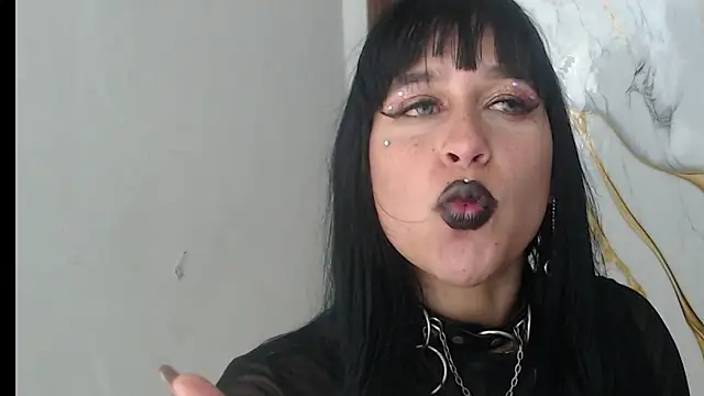 valen ros online show from April 16, 2026, 5:57 pm