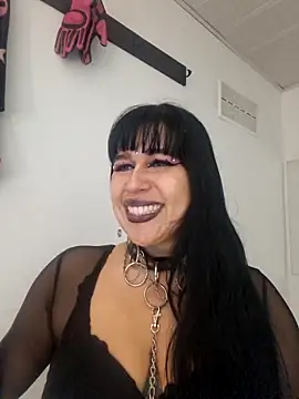 Snapshot of valen_ros chatting on May 30, 2026, 7:25 am valen ros online show from May 30, 2026, 7:25 am