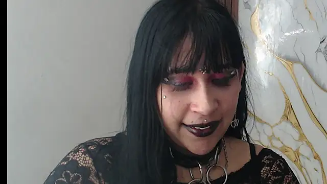Snapshot of valen_ros chatting on May 6, 2026, 8:35 pm valen ros online show from May 6, 2026, 8:35 pm