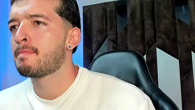 Logan Wolf-js online show from July 16, 2026, 3:31 pm