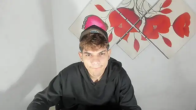 Snapshot of Jesshot_bigcock20cm chatting on April 2, 2026, 2:13 pm Jesshot bigcock20cm online show from April 2, 2026, 2:13 pm