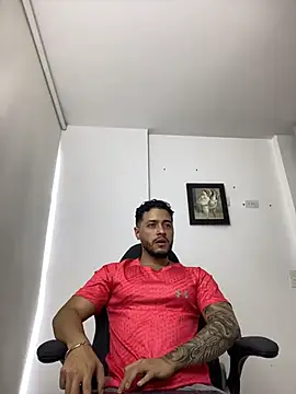 Snapshot of MattiaDupont chatting on March 16, 2026, 10:12 pm MattiaDupont online show from March 16, 2026, 10:12 pm