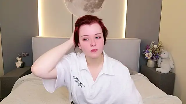 Snapshot of Milana_Bold chatting on July 5, 2026, 8:48 pm Milana Bold online show from July 5, 2026, 8:48 pm