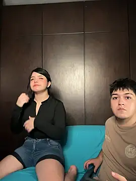 EmilyAndAndrew online show from March 6, 2026, 3:45 am