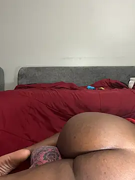 Snapshot of Ebony_Queeen chatting on March 7, 2026, 8:43 am Ebony Queeen online show from March 7, 2026, 8:43 am