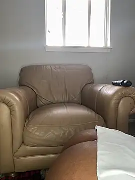 Snapshot of Ebony_Queeen chatting on April 2, 2026, 4:35 pm Ebony Queeen online show from April 2, 2026, 4:35 pm