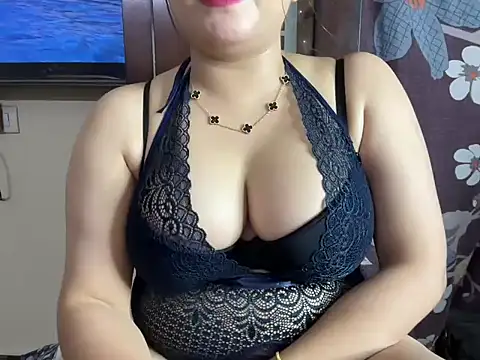 Hersheykaur online show from May 31, 2026, 6:42 pm