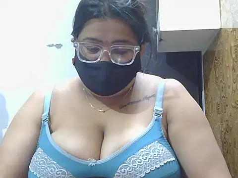 Snapshot of GangbangCouple chatting on May 17, 2026, 5:46 pm GangbangCouple online show from May 17, 2026, 5:46 pm