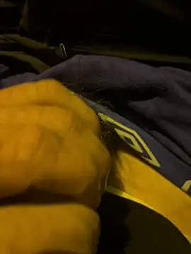 Snapshot of enormebitedu31 chatting on February 14, 2026, 7:58 pm enormebitedu31 online show from February 14, 2026, 7:58 pm