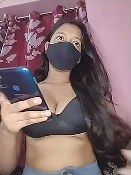 Snapshot of Naina-hott chatting on July 29, 2026, 7:57 pm Naina-hott online show from July 29, 2026, 7:57 pm