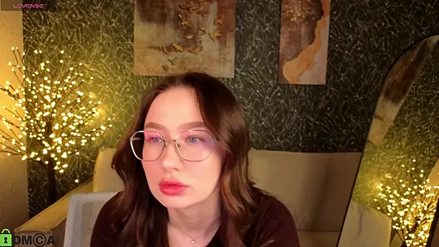 Snapshot of _Kiki_angel_ chatting on February 19, 2026, 1:46 am Kiki angel online show from February 19, 2026, 1:46 am