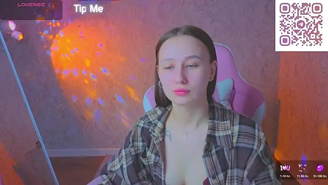  Kiki angel  online show from June 3, 2026, 1:06 am